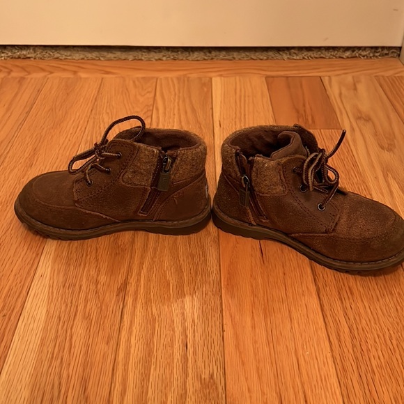 Ugg Boots 🥾 - Picture 2 of 7